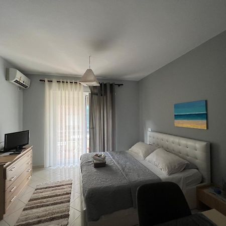 Emi Sol Apartment Vlorë Esterno foto