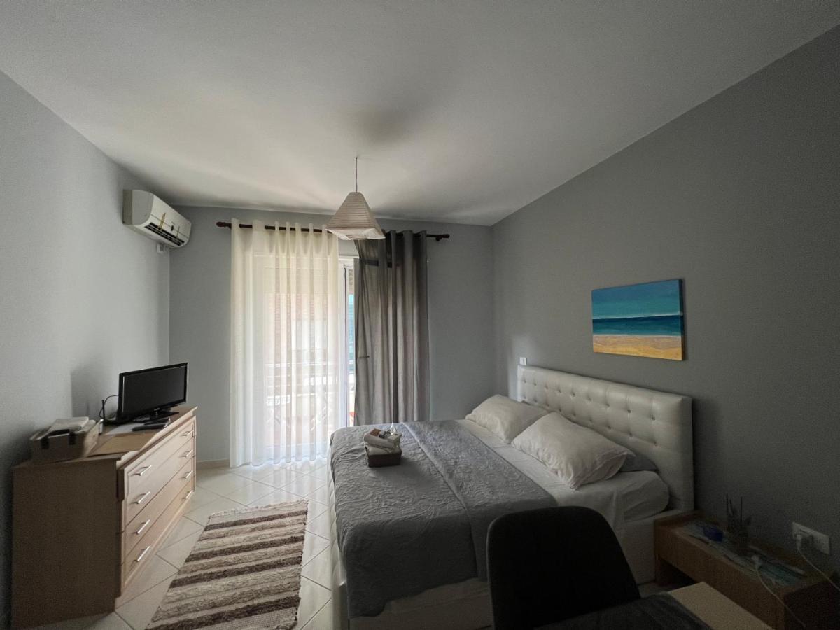 Emi Sol Apartment Vlorë Esterno foto